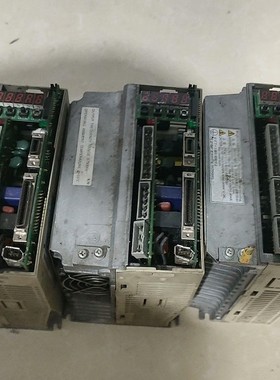 安川驱动AC-0UTPUT驱动1Kw 1.5KW成色如图配件