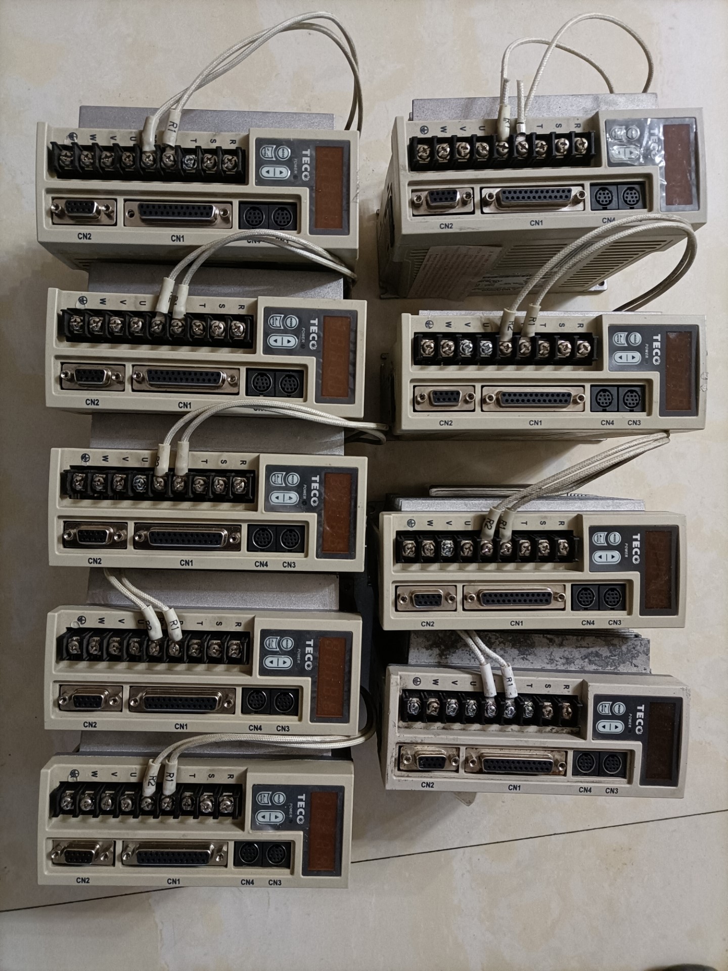 东元伺服驱动器：JSDEP-15A，JSDEP-20A，JS