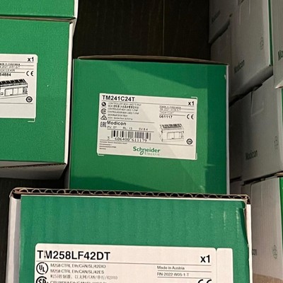 施耐德TM241CeC24R