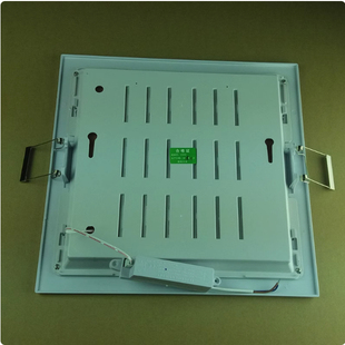 led嵌入式 弹簧卡扣卫生间吊顶开孔20x20方形25x25吸顶灯 厨房老式