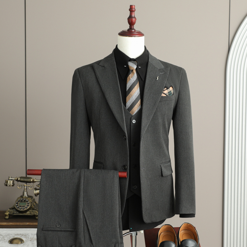 戗驳领宽领西装套装商务休闲宴会礼服新郎结婚修身大码西服三件套