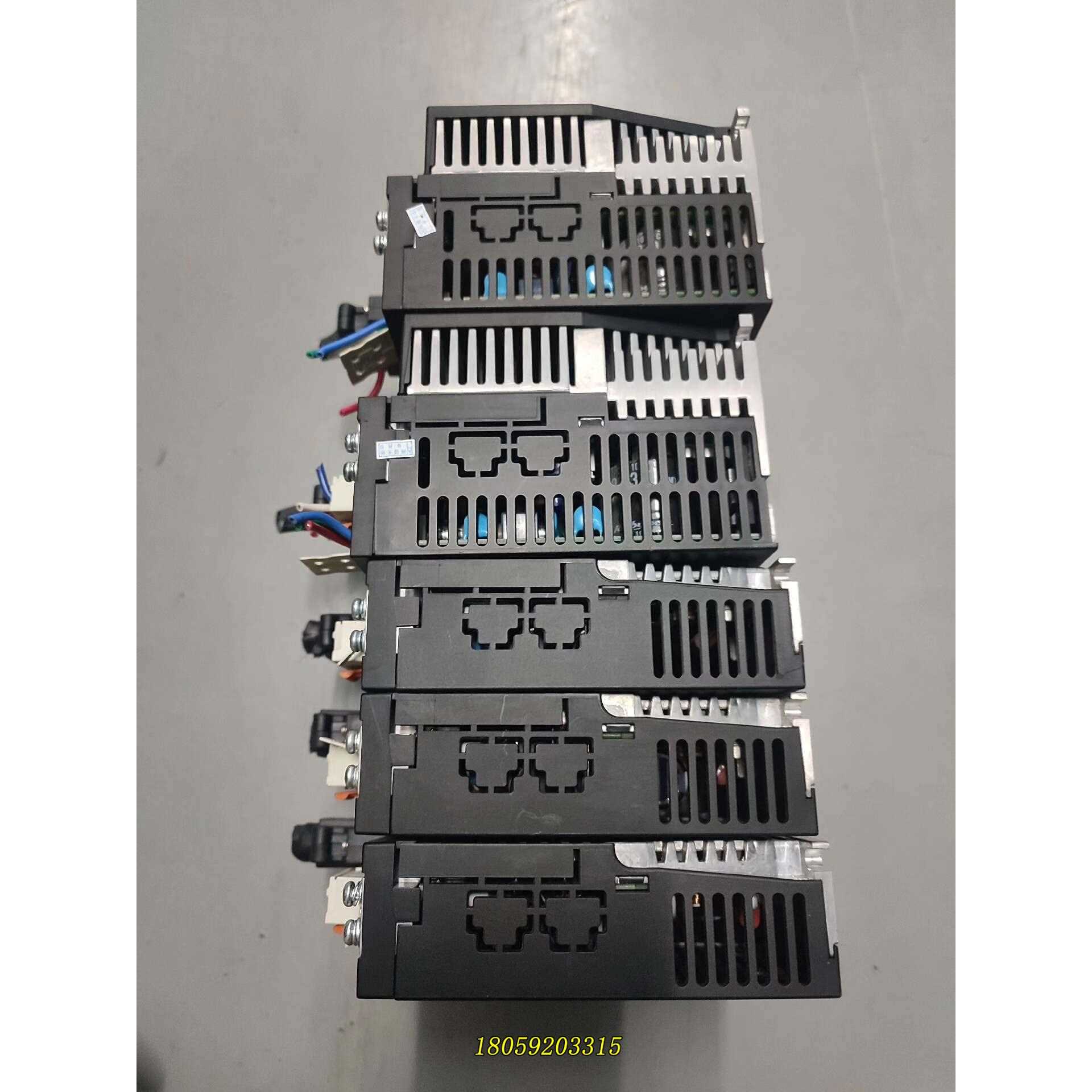 三坐伺服系统：DA26B22、DA26B23、DA2YZ22议价