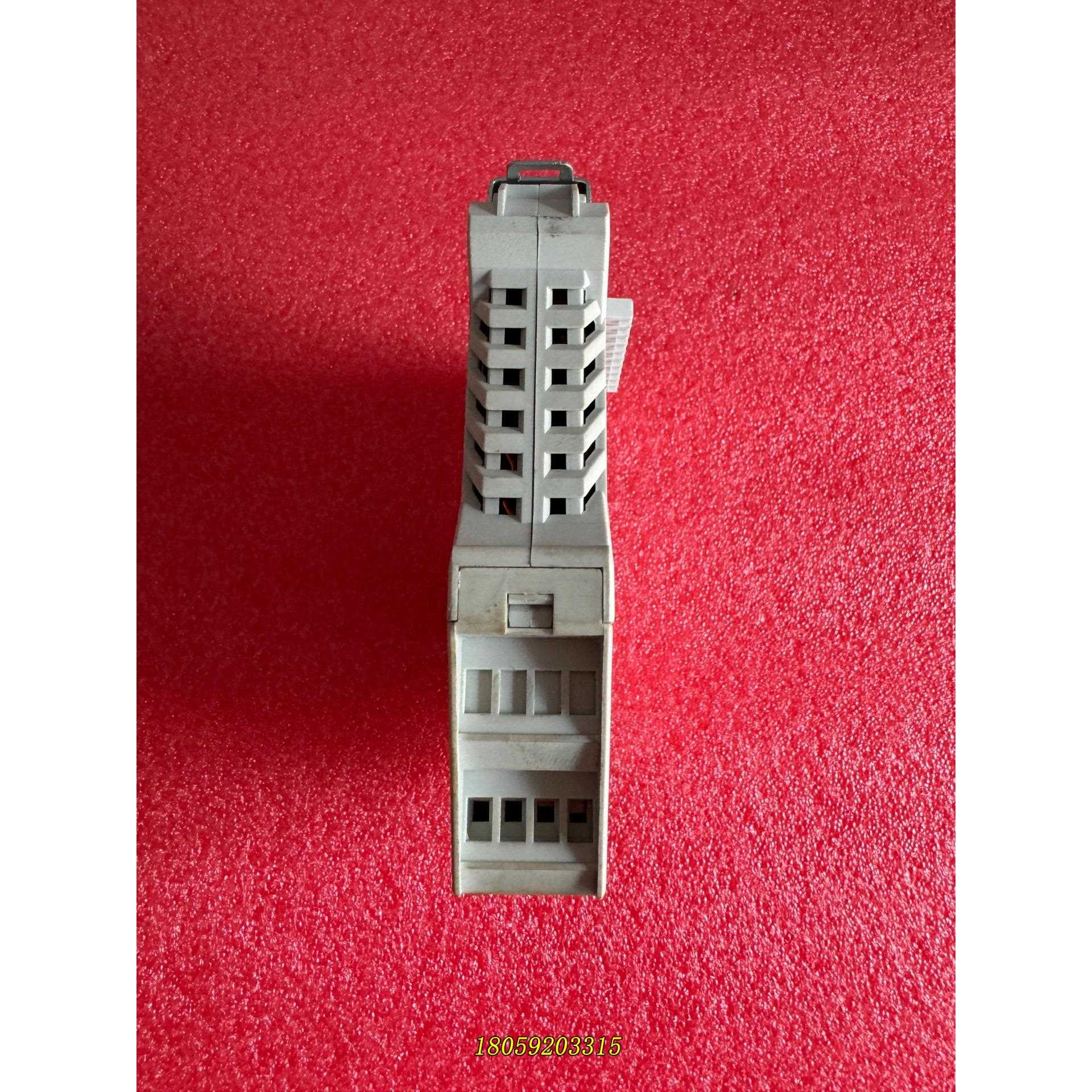 伦茨LENZE控制器ETCHA022ACB，成色8-9成新，议价