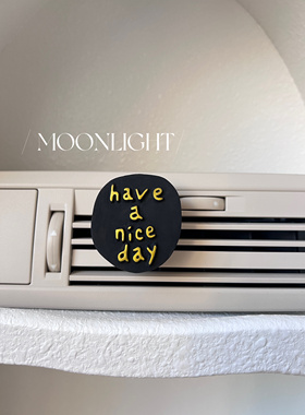 Moonlight手作设计ins风简约黑色字母车载香薰出风口夹扩香石