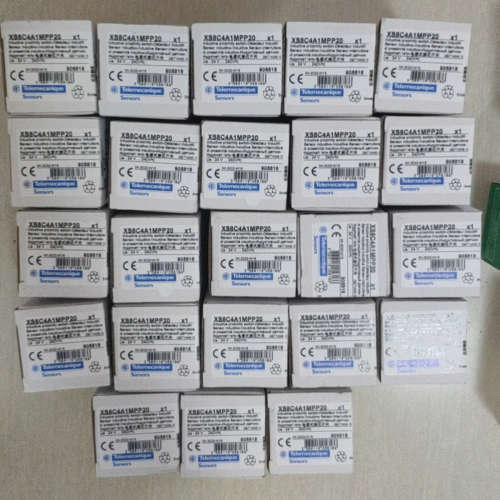 法国原厂全新开关XSZTCR15 XT218A1FAL2 XU1N18PP341L5