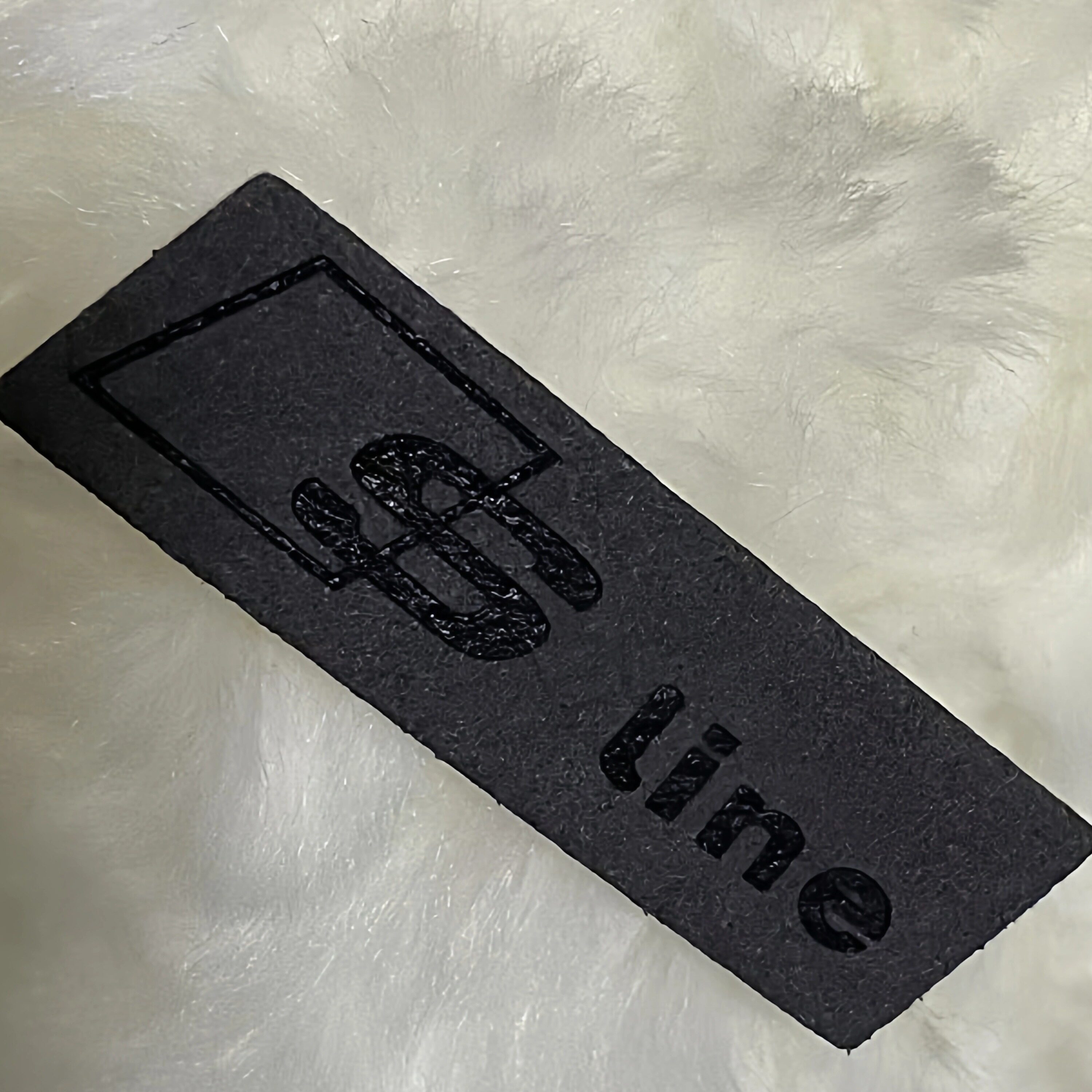 SlineRs汽车翻毛皮随意车贴