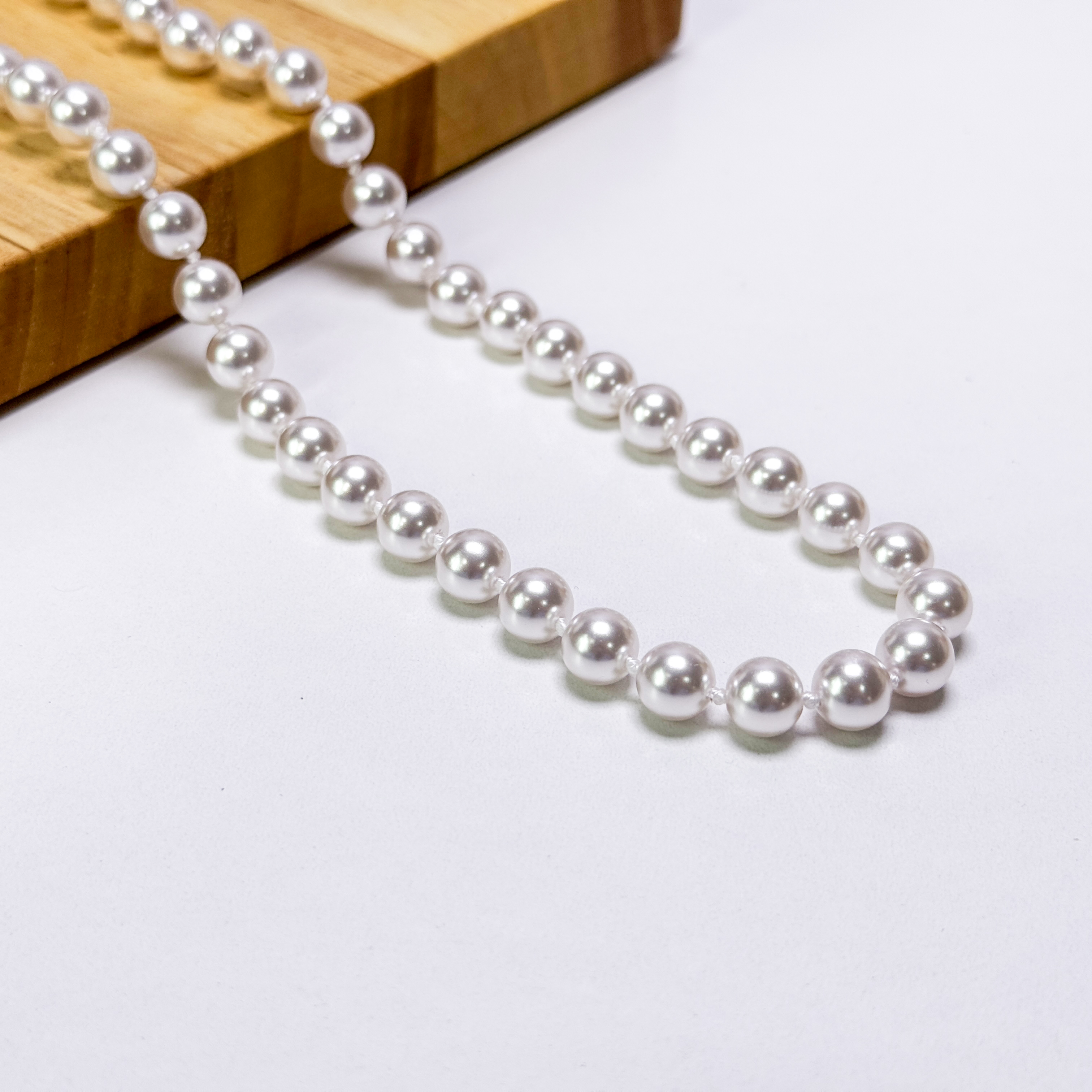 8-9mm白色马蹄扣施家珍珠母贝珠项链XLA207