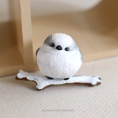 车载香水可爱小鸟香薰桃花汽车空调出风口扩香石车内装 饰网红山雀