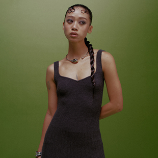 灰色垂感修身 针织吊带女气质显瘦大摆连衣裙 美人风骨 OTHERSTORE