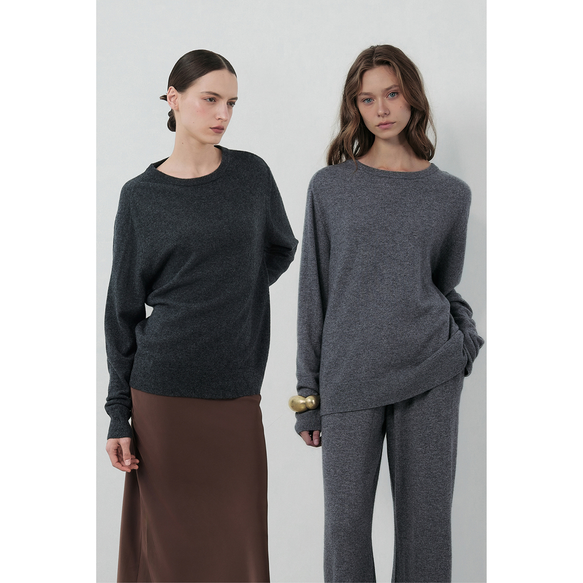 圆领宽松针织上衣羊绒套头毛衣