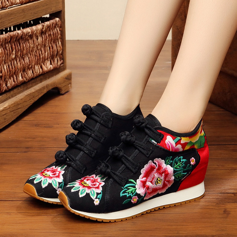 绣花鞋女2025新款百搭民族风老北京坡跟布鞋休闲运动帆布舞蹈单鞋,女鞋,绣花鞋,淘宝优惠券,粉丝福利购,淘宝优惠卷