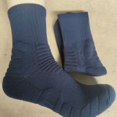 藏青色篮球运动袜子中筒毛巾底加厚减震球袜男款 比赛训练纯色袜