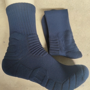 藏青色篮球运动袜子中筒毛巾底加厚减震球袜男款比赛训练纯色袜