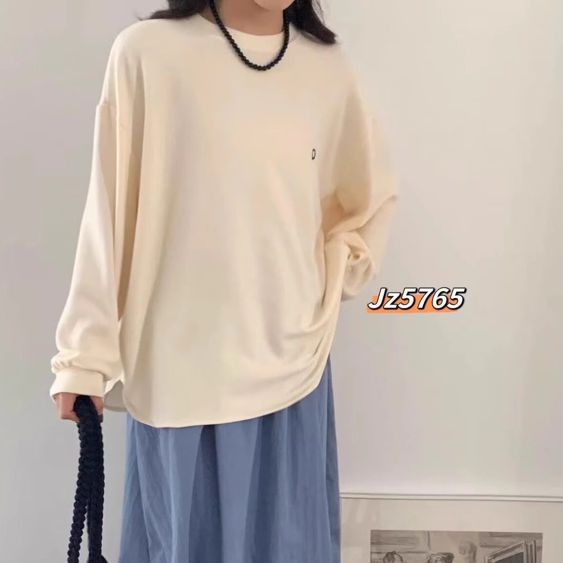 2025年德绒软糯宽松大版o字母圆领打底衫女慵懒风减龄T恤原单外贸