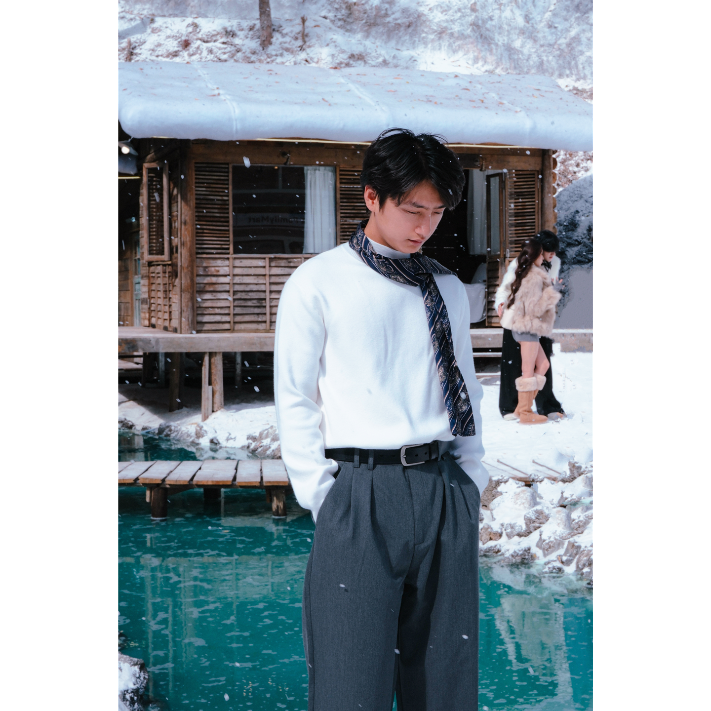 港风复古半高领高密度保暖男毛衣