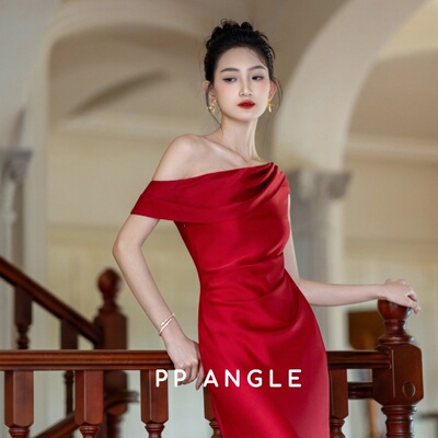 红色新娘订婚礼服气质缎面敬酒服小众晨袍高级感生日宴会连衣裙女