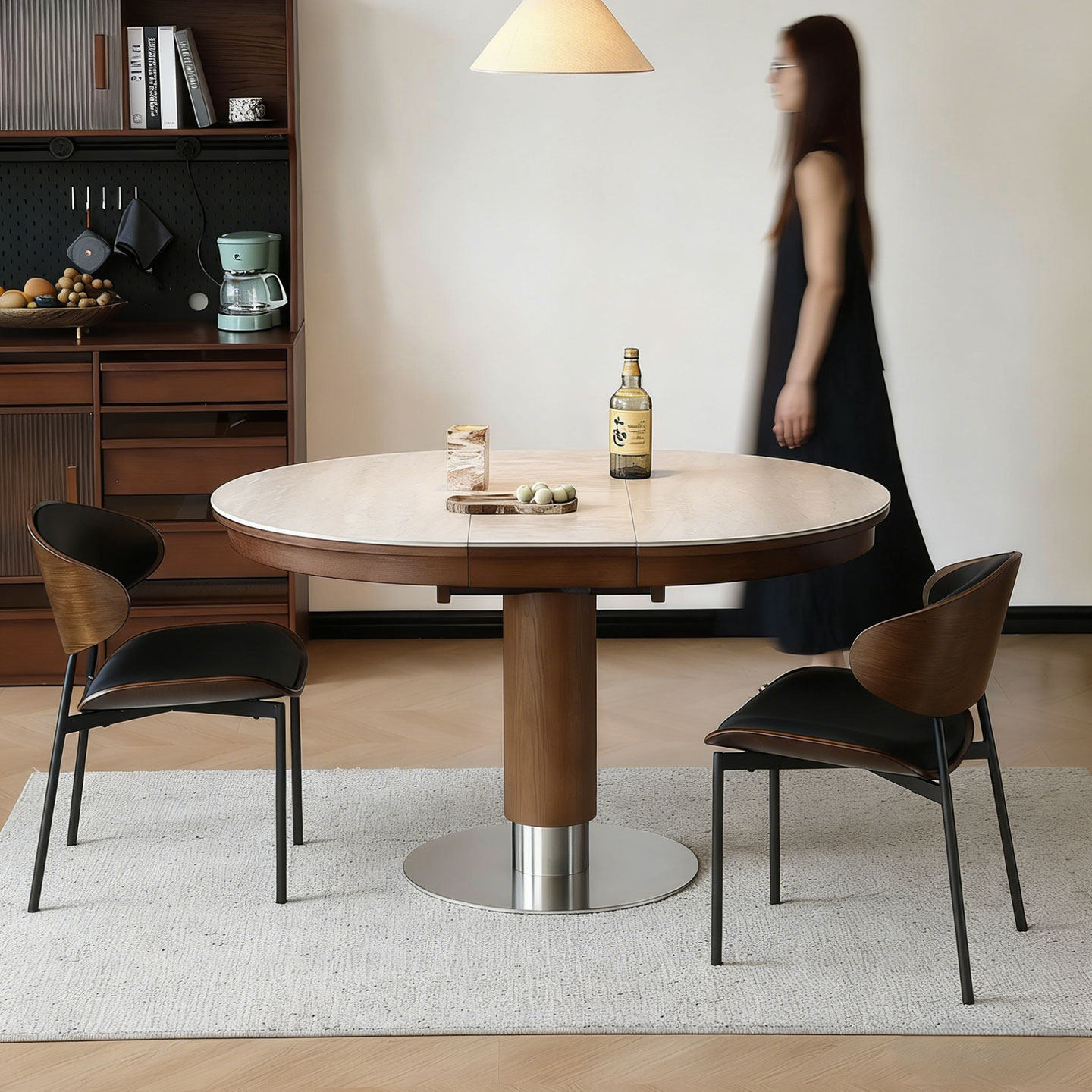 斐度包豪斯实木岩板伸缩餐桌椭圆形折叠餐桌中古风小户型家用圆桌