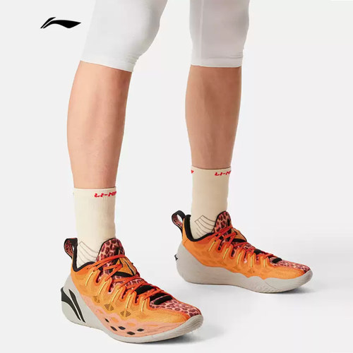 李宁篮球鞋男低帮轻量实战缓震