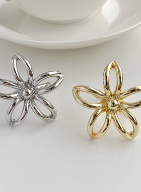 轻奢复古镀银镂空大花食指戒