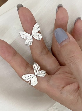 氛围感蝴蝶戒指女甜酷时尚气质个性立体S925镀银开口指环食指戒潮