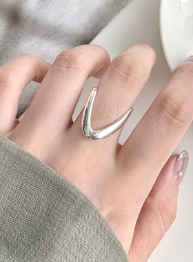 简约轻奢V形镀银女士食指戒指