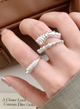 嘻哈牛角包线条缠绕食指戒指