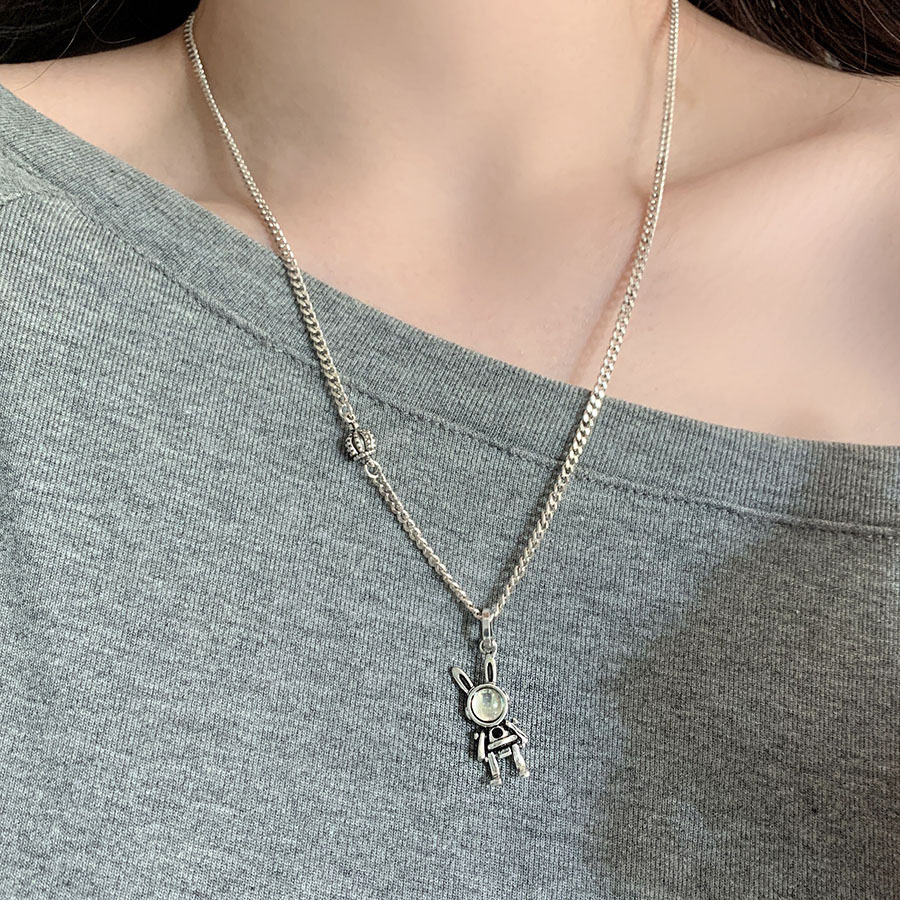 宇航小兔子吊坠项链女复古时尚气质白月光皇冠锁骨链ins风颈链潮