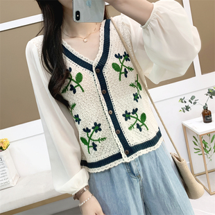 2026年新款 V领衬衫 秋季 别致上衣女显瘦短款 绣花衬衣 长袖 孤品