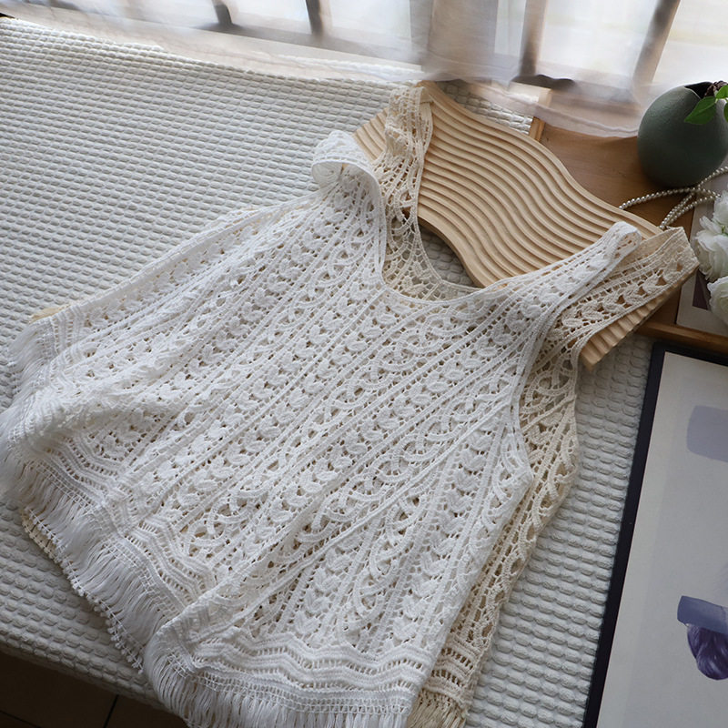 海边度假风针织镂空钩花V领流苏边吊带背心女夏2025显瘦减龄上衣