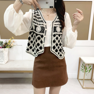 衬衫女秋季蕾丝钩花镂空长袖雪纺衬衣2025网红爆款短款别致小上衣