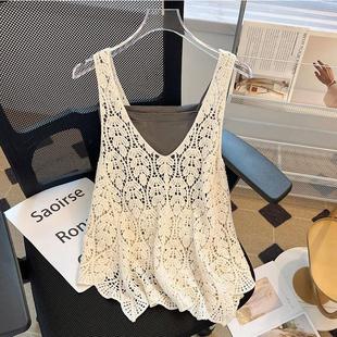 森系慵懒风钩花镂空蕾丝吊带背心女夏日洋气百搭V领宽松显瘦上衣