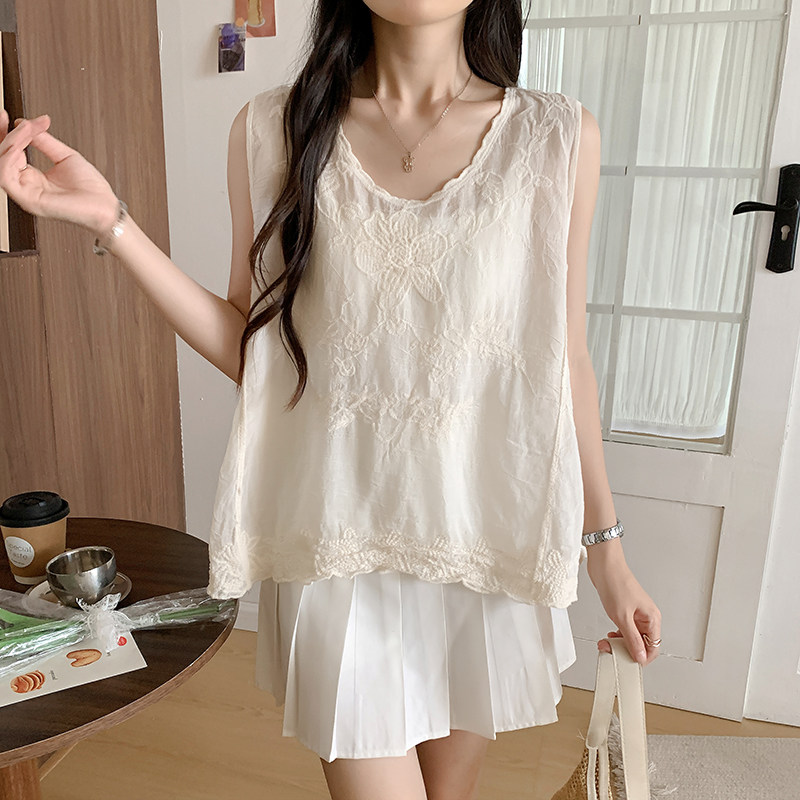 文艺风洋气刺绣吊带背心女2026新款圆领宽松洋气设计感套头上衣