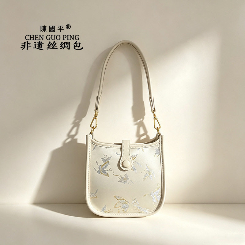 陈国平宋锦桑蚕丝配真皮伊芙琳单肩斜跨包新中式国风手提手机女包