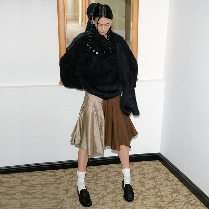 COINROVA多面可穿buling金属色金棕色光泽感大摆半裙搭配氛围感