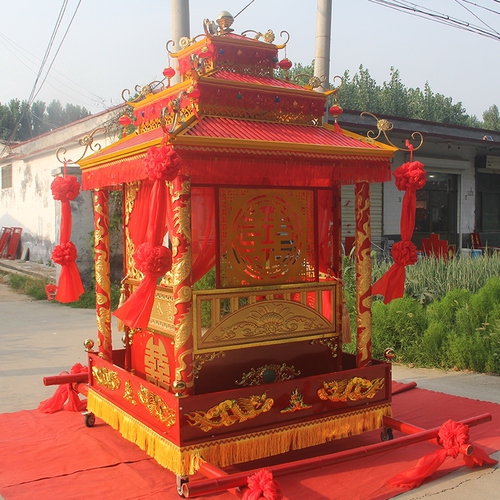 中国风红龙纹金箔婚庆花轿全套