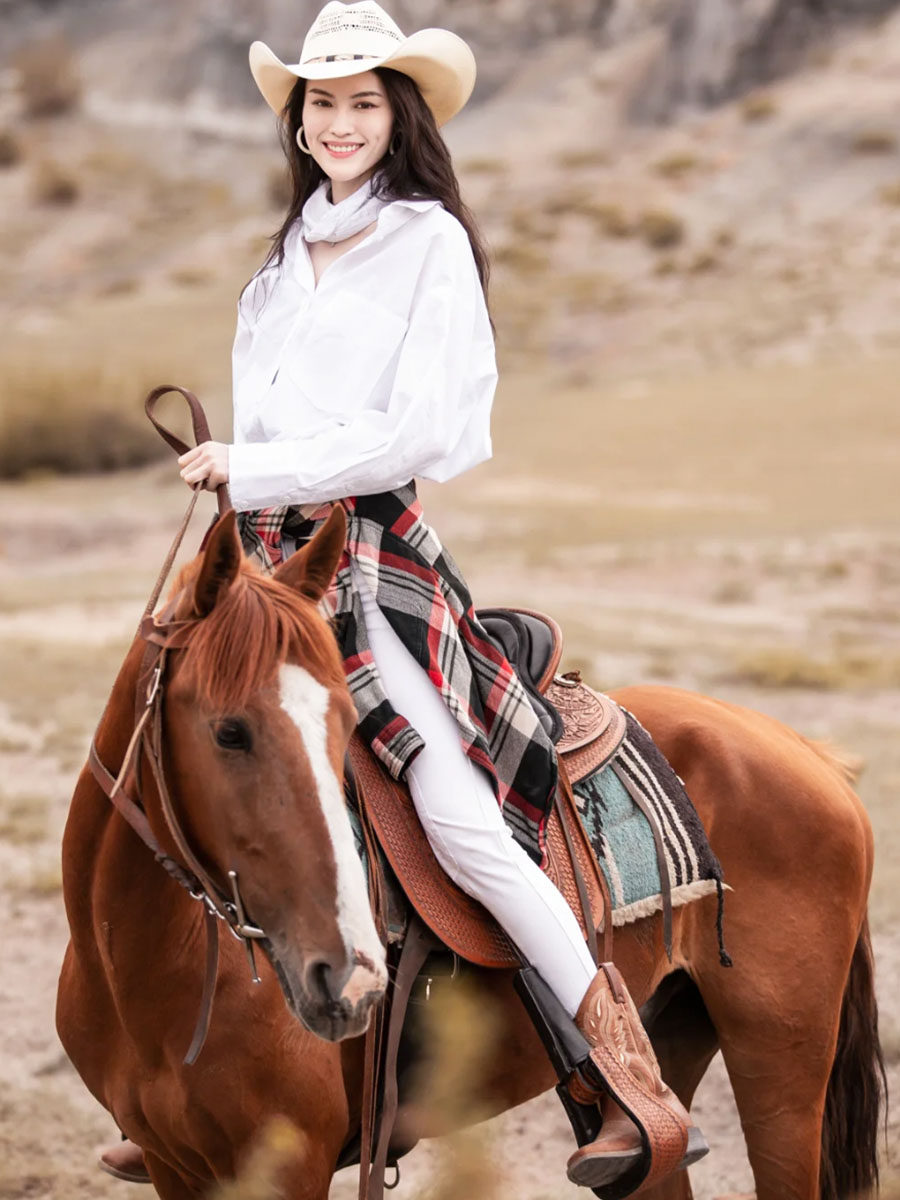 화이트  가죽 서부 카우보이 부츠 수 놓은 V 입 길이 긴 무심한 부츠 여성의 지적 발가락 두꺼운 중간 발 뒤꿈치 여성 부츠 여름