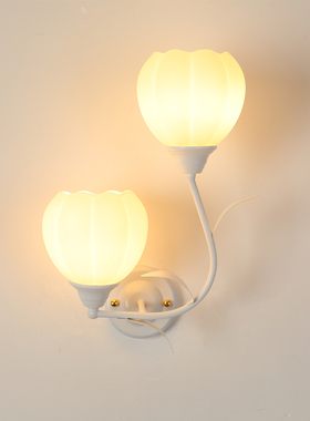 简约现代白色带遥控led墙壁灯卧室床头灯新款奶油风客厅楼梯灯