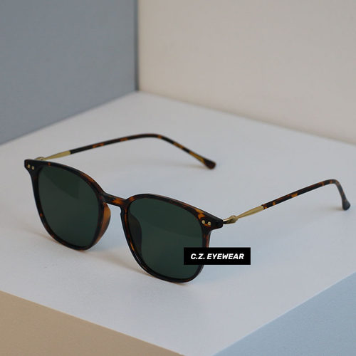 超轻复古街拍防紫外线偏光墨镜