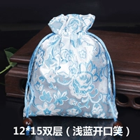 Голубой смеялся