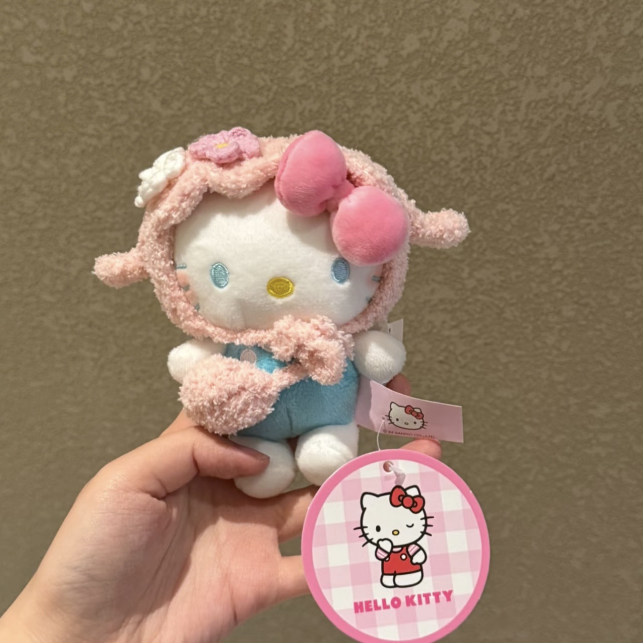 正版小羊hellokitty挂件毛绒公仔