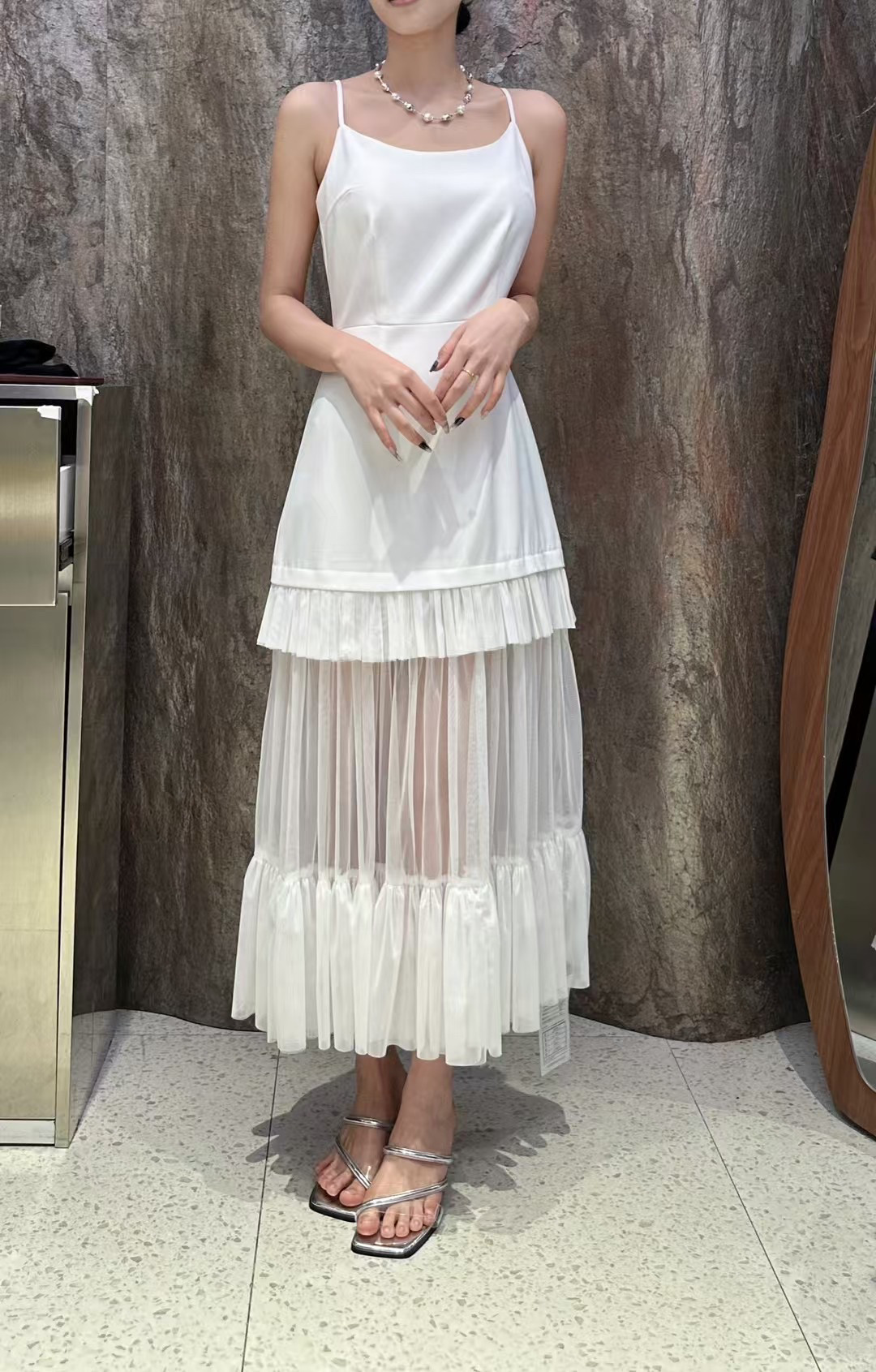春夏新款韩版时尚气质百搭显瘦无袖背心吊带连衣裙女