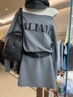 USAY小众设计斜肩一字领卫衣长袖字母连衣裙(配腰带)2025早秋新款