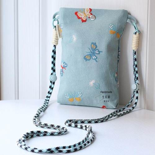 原创手作蝴蝶刺绣手机小斜挎包
