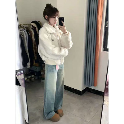 白色羊羔毛绒短外套女秋