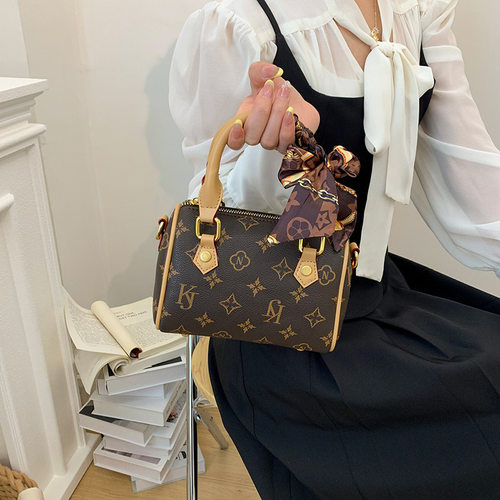 跨境小众手提波士顿包包女新款复古印花枕头女包高级感单肩斜跨包