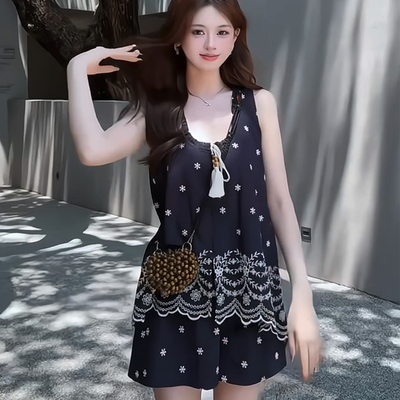 韩系无袖背心上衣休闲短裤两件套