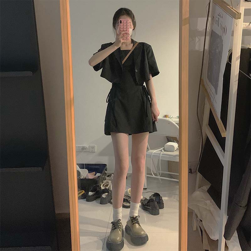 韩版炸街修身显瘦短款小西装外套甜辣吊带连衣裙套装裙子两件套女