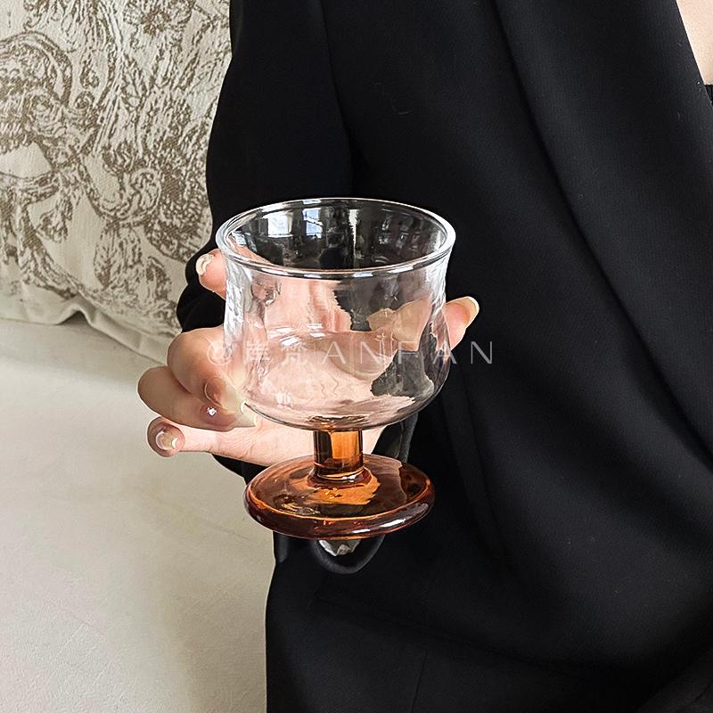 小众复古酒杯棕底敞口玻璃矮脚杯