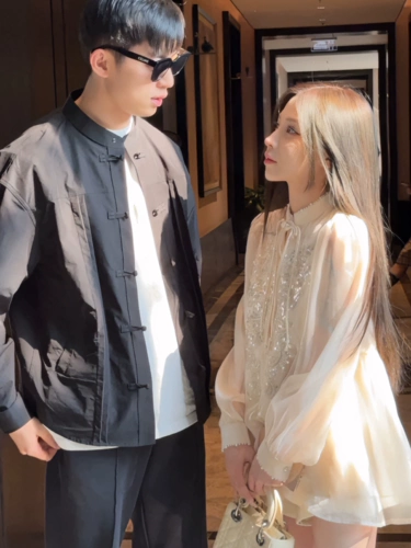 Интернет-знаменитости Douyin 2024, новая рубашка Cheongsam в китайском стиле с пряжкой в ​​национальном стиле, весенне-летний темперамент, маленькая рубашка в иностранном стиле для женщин