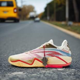 安踏KAI 3 欧文三代骐骥篮球鞋男低帮缓震氮科技运动鞋112621102